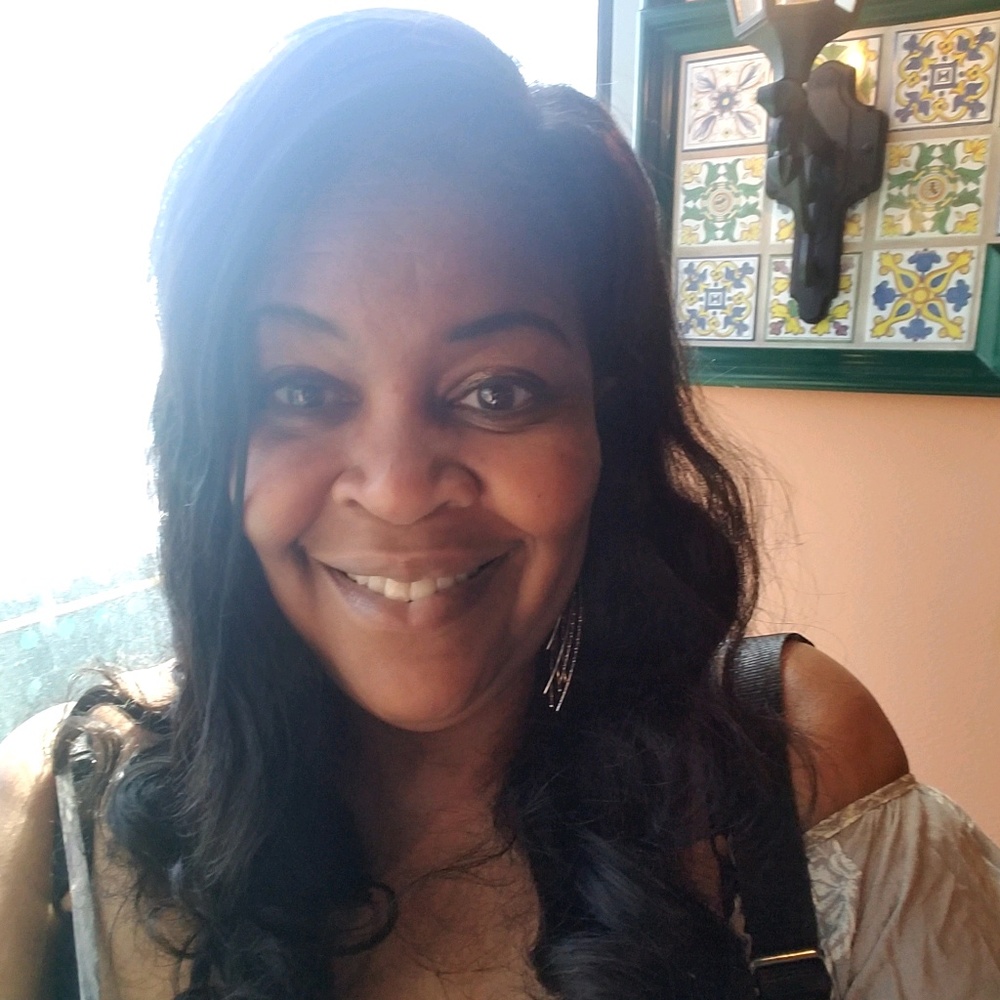 Meet your Posher, Brenda